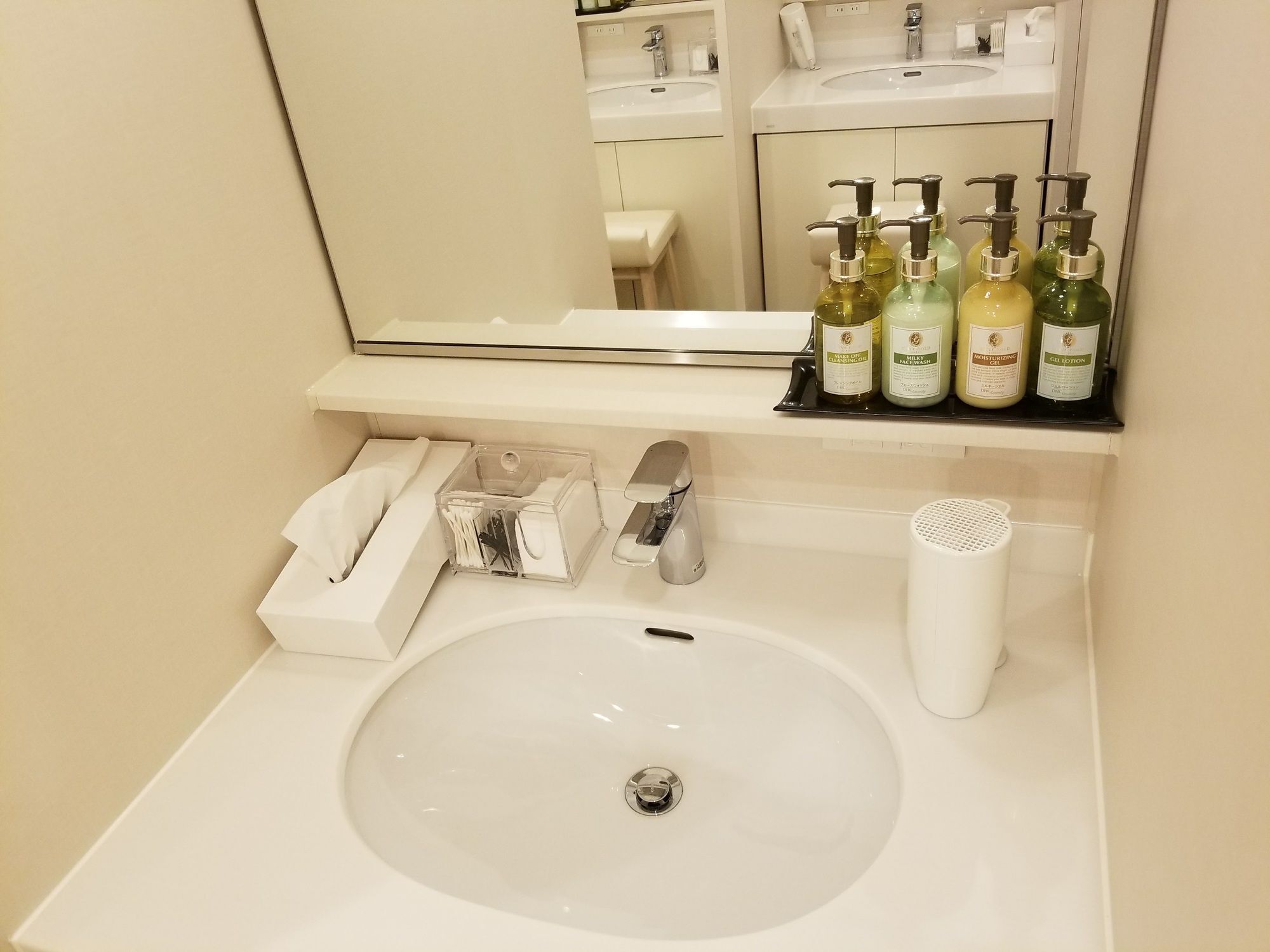 Glansit Akihabara Hotel a capsule 2*